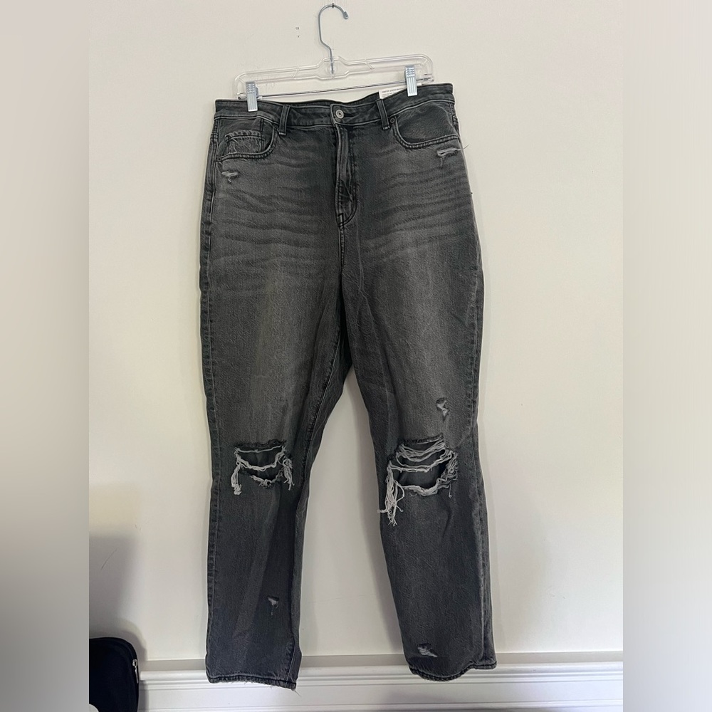 American Eagle light black wash Jean, size 14, TALL never worn, “highest rise”